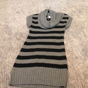 Gray and black tunic